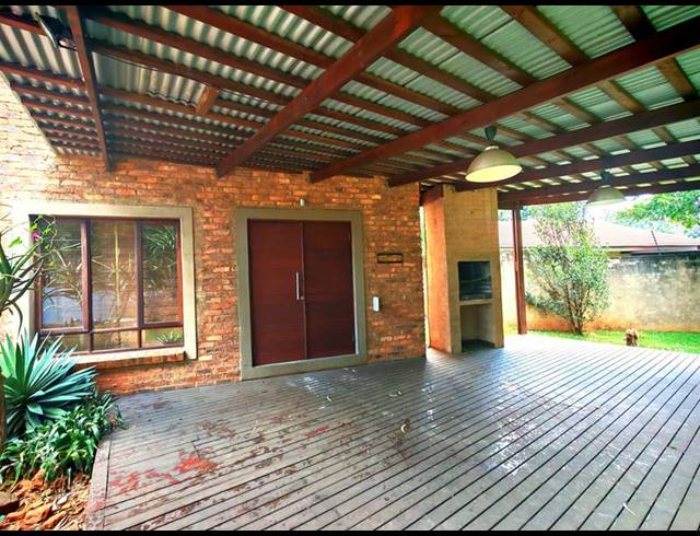 4 BEDROOM PROPERTY TO RENT IN LYNNWOOD GLEN